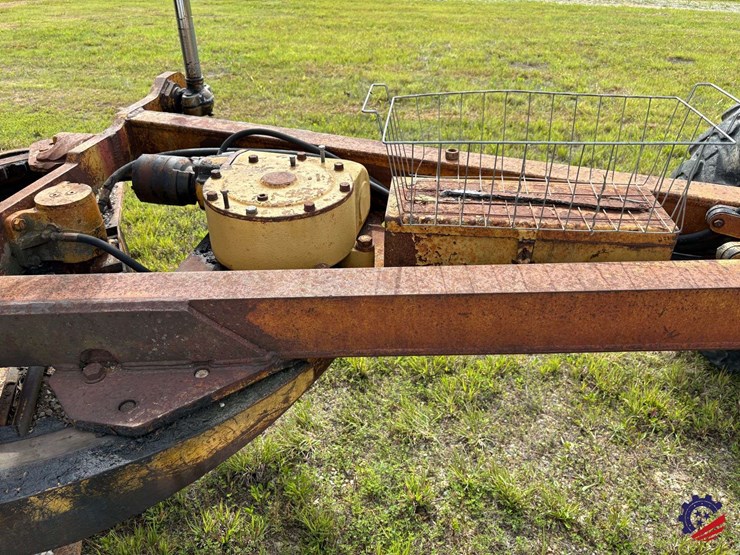 caterpillar-130g-image-25