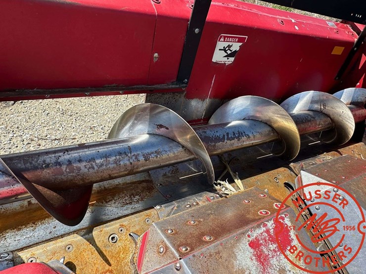 case-ih-1063-image-6