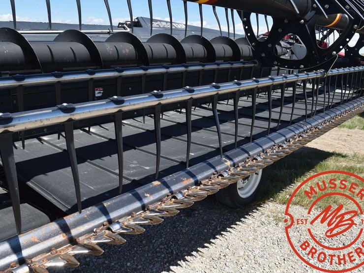2009-case-ih-2152-image-25