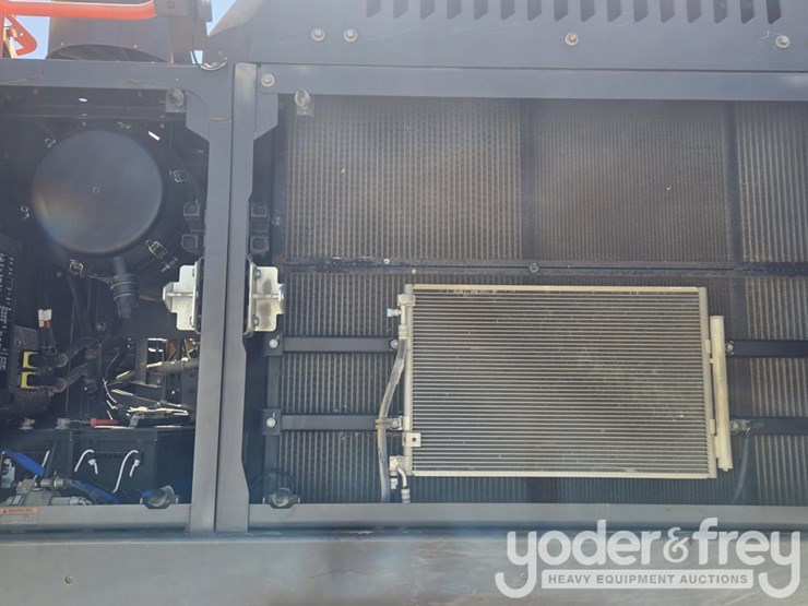 2022-volvo-ec350el-image-31