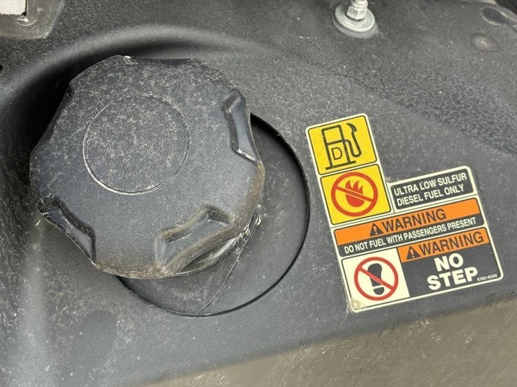 2021-kubota-rtvx1140-image-6