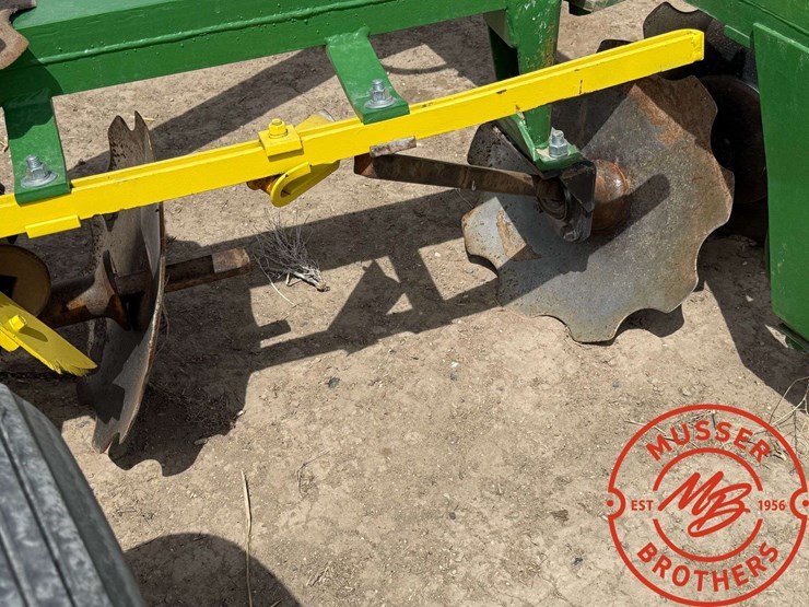 john-deere-14-image-7