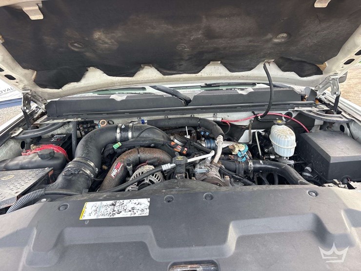 2007-chevrolet-silverado-3500hd-4x4-crew-cab-flatbed-truck-image-8