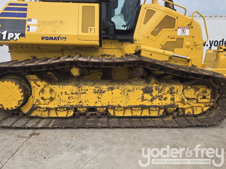 2022-komatsu-d61px-24-image-13