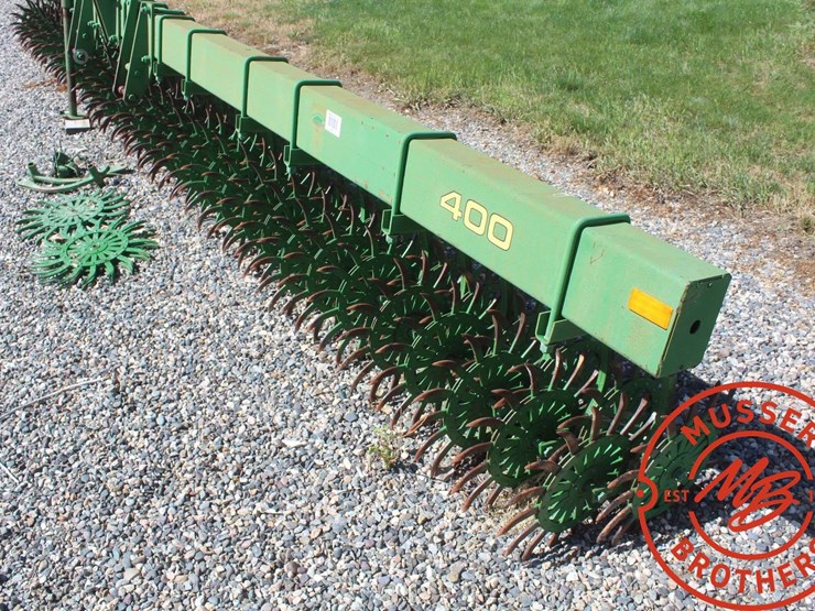 john-deere-400-image-9