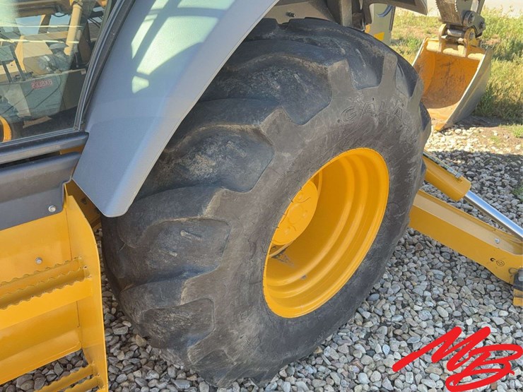 2023-deere-310sl-image-18