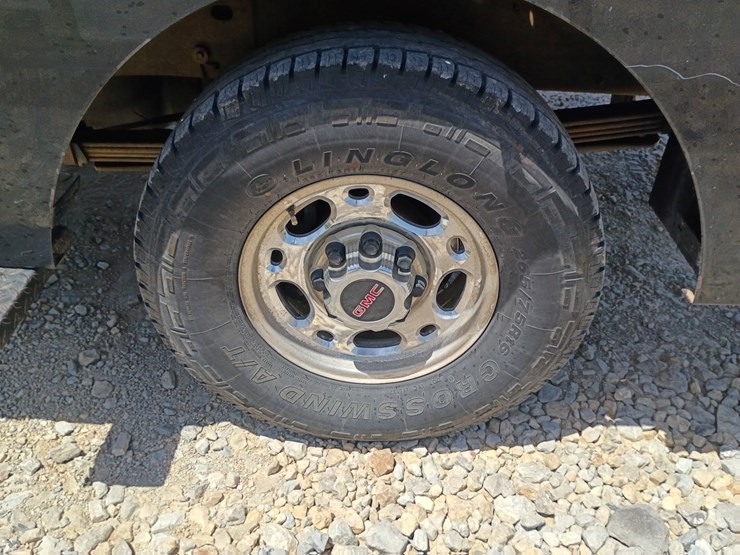 2005-gmc-sierra-2500-image-88