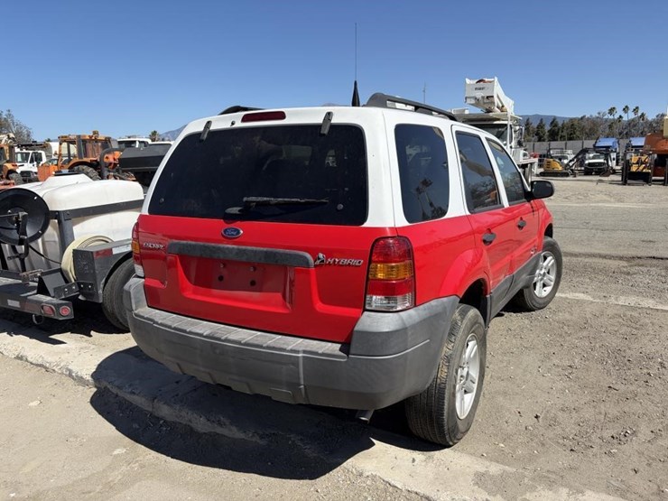 2007-ford-escape-hybrid-image-3