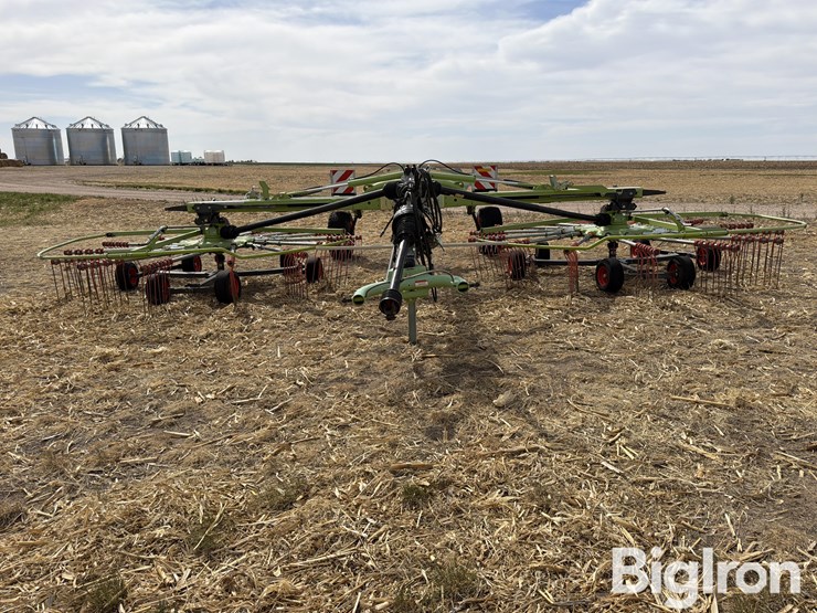 2015-claas-liner-2900-image-2