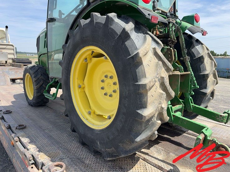 2017-john-deere-5090gn-image-12