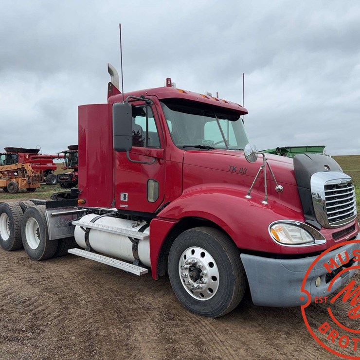 2007 FREIGHTLINER COLUMBIA 120