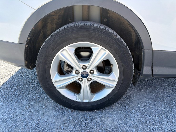 2014-ford-escape-se-image-10