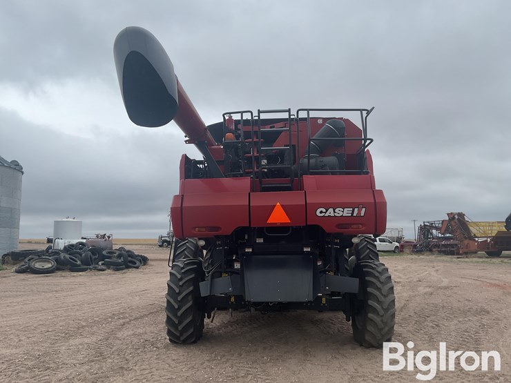 2011-case-ih-8120-image-6
