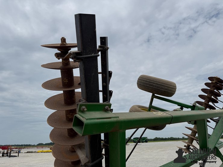 john-deere-630-image-15