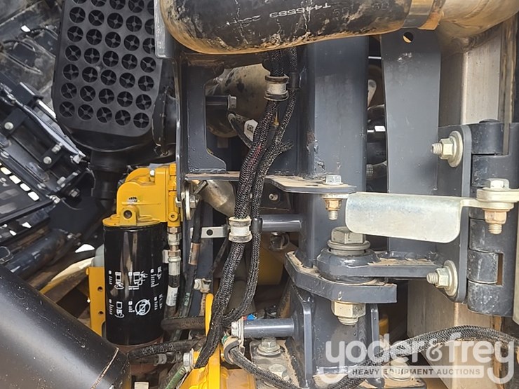 2023-deere-260e-image-38
