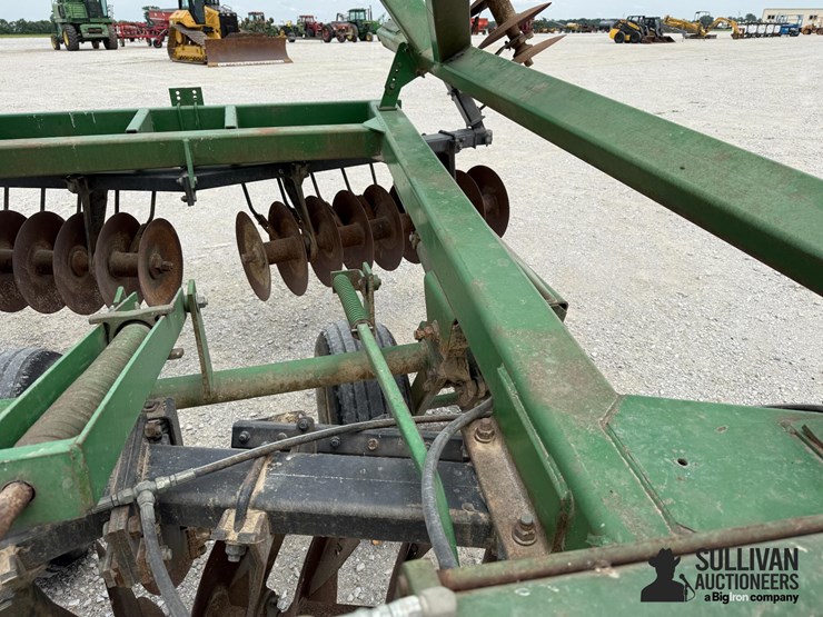 john-deere-630-image-18