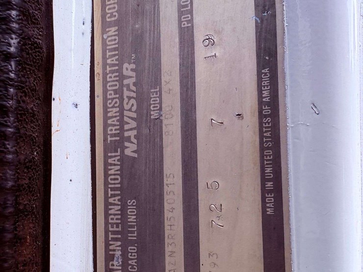 1994-international-8100-image-52