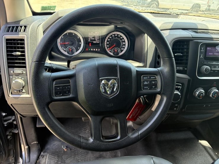 2016-dodge-ram-1500-image-12