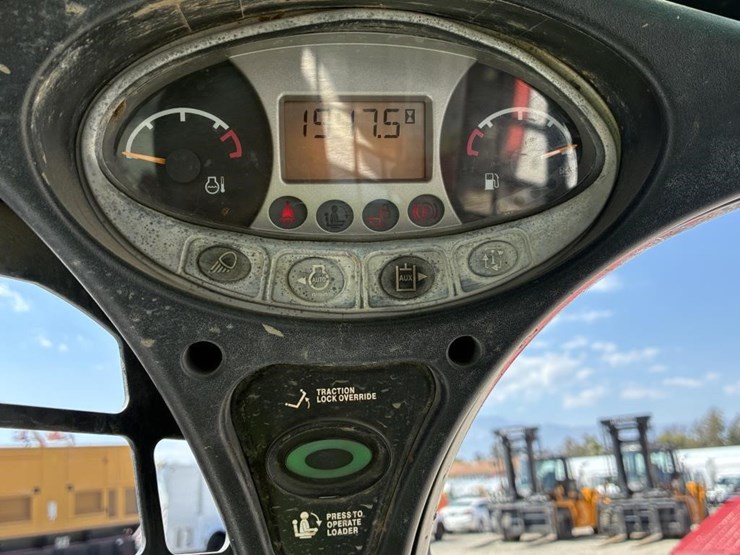 2019-bobcat-t595-image-16