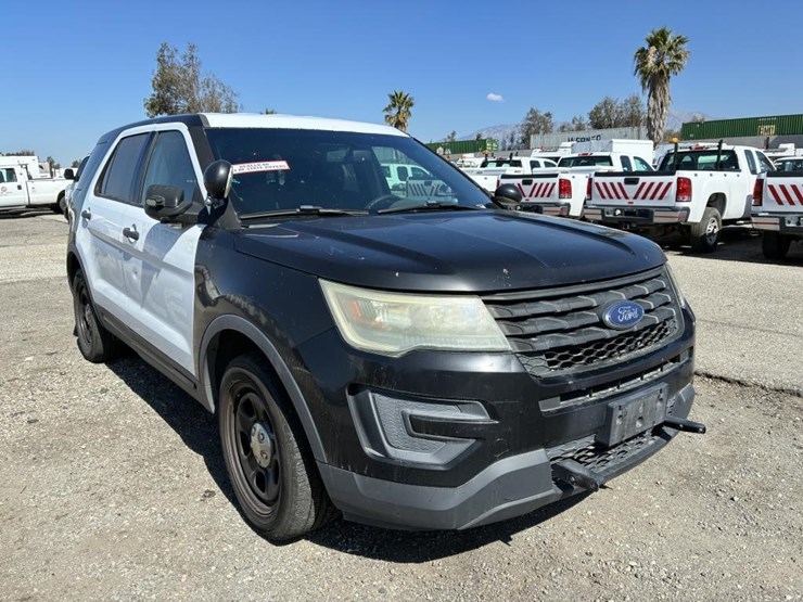 2017-ford-explorer-police-interceptor-image-2
