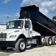 2013 FREIGHTLINER M2 106