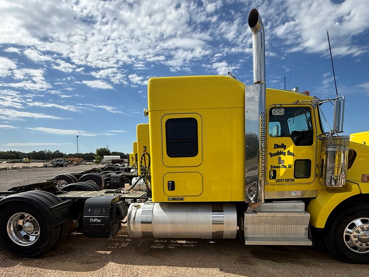 2014-kenworth-t800-image-4