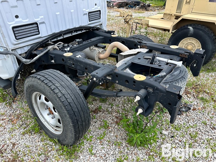 2020-ford-f150-xl-image-19