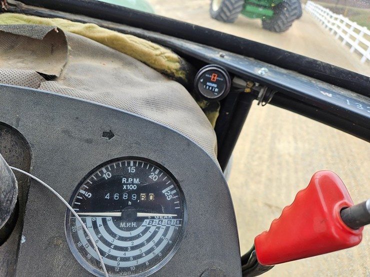 john-deere-2950-image-37