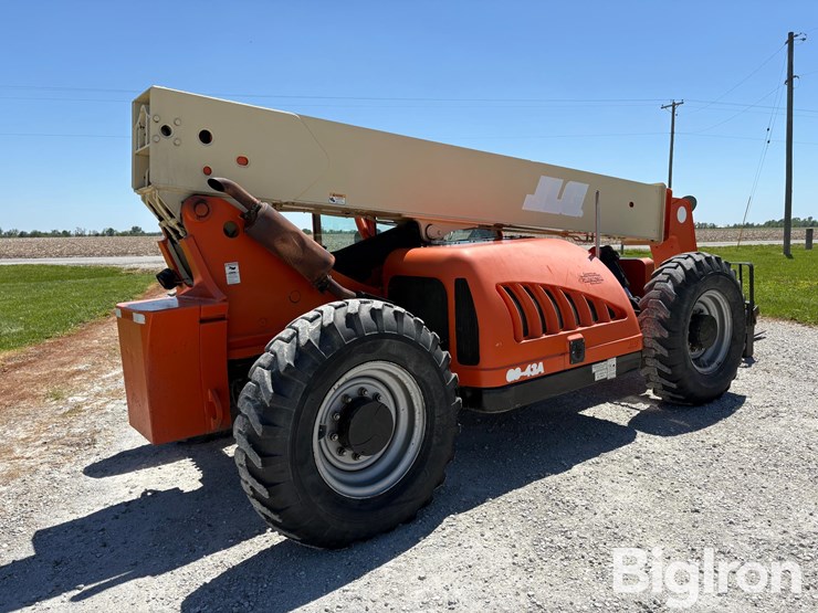 2005-jlg-g9-43a-image-5