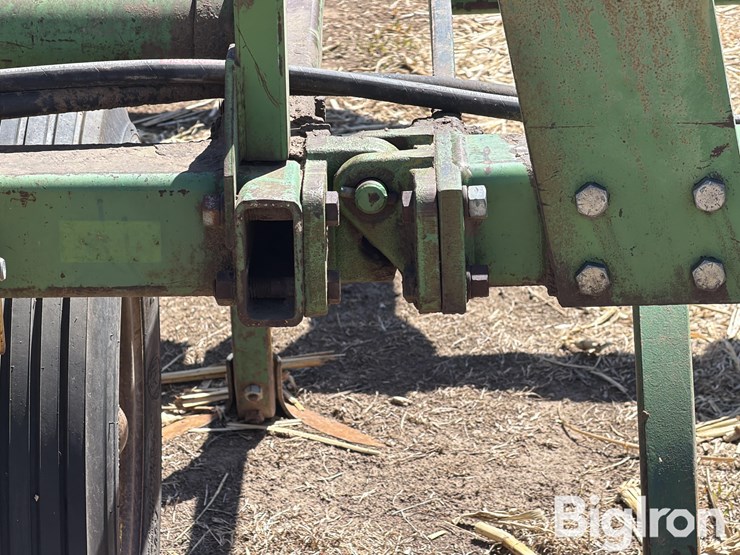 john-deere-36-image-16