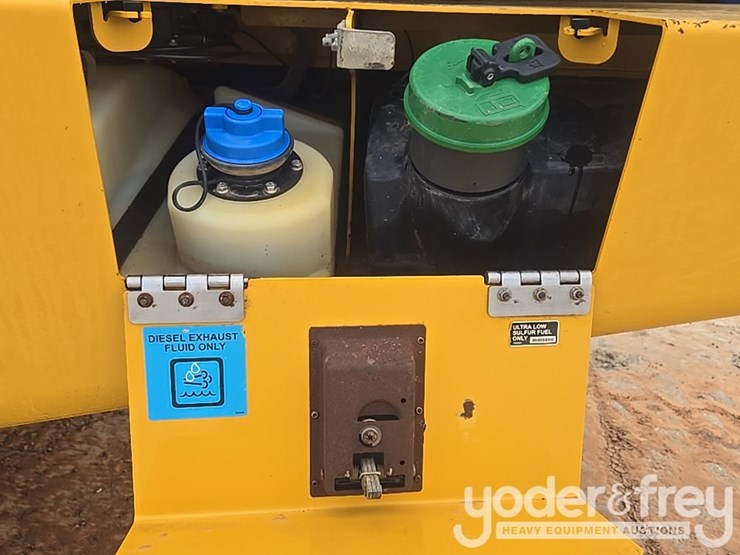 2023-deere-260e-image-29