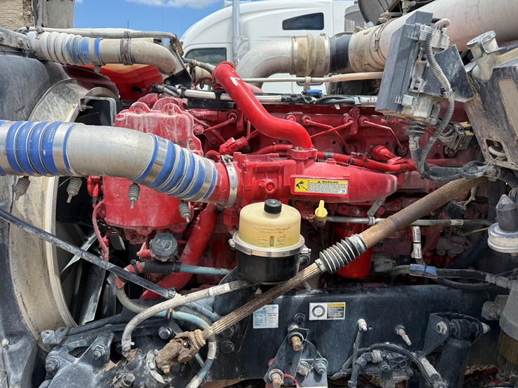 2016-kenworth-t800-image-9