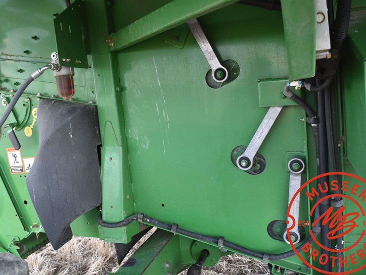 2009-john-deere-9770-sts-image-37