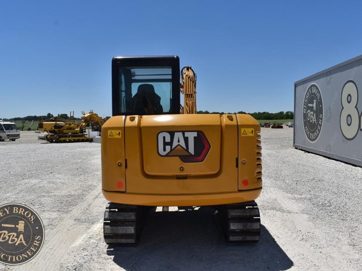2021-caterpillar-305.5e2-image-4