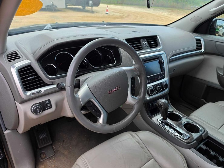 2018-gmc-acadia-slt-image-9