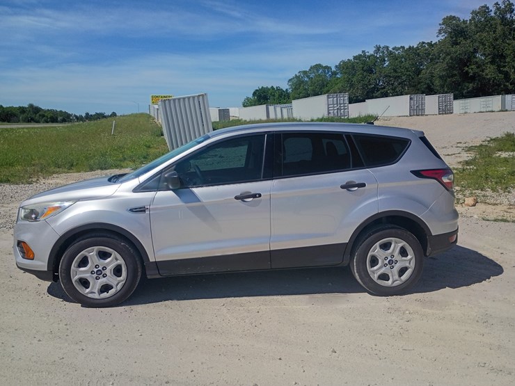 2017-ford-escape-image-3