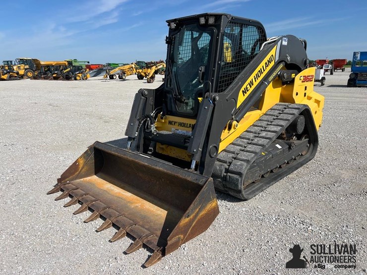 2022-new-holland-c362-image-1