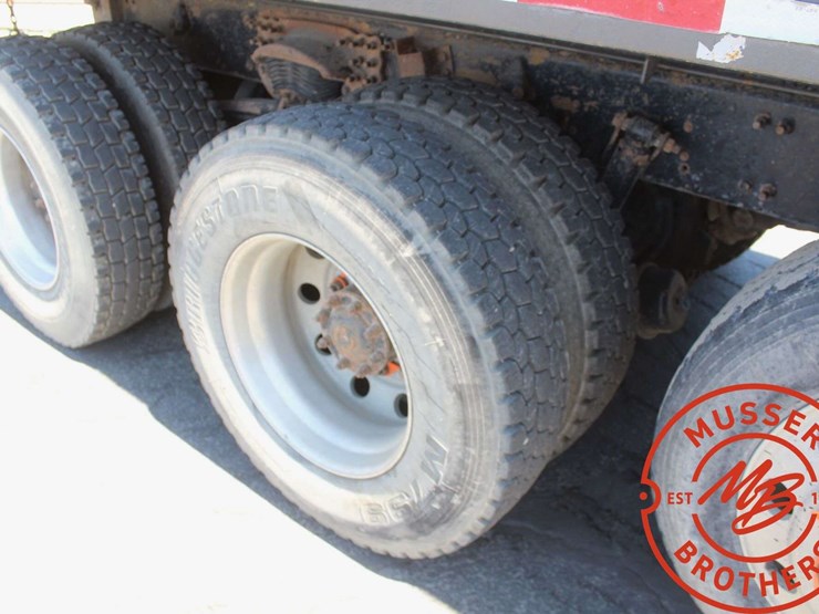 2006-sterling-l9500-image-25