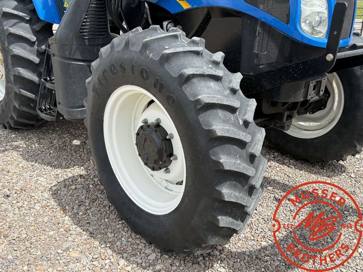 2017-new-holland-ts6.140-image-12