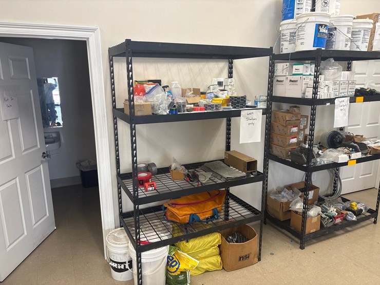 #4009-•-two-shelving-units-image-2