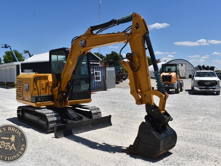 2021-caterpillar-305.5e2-image-7