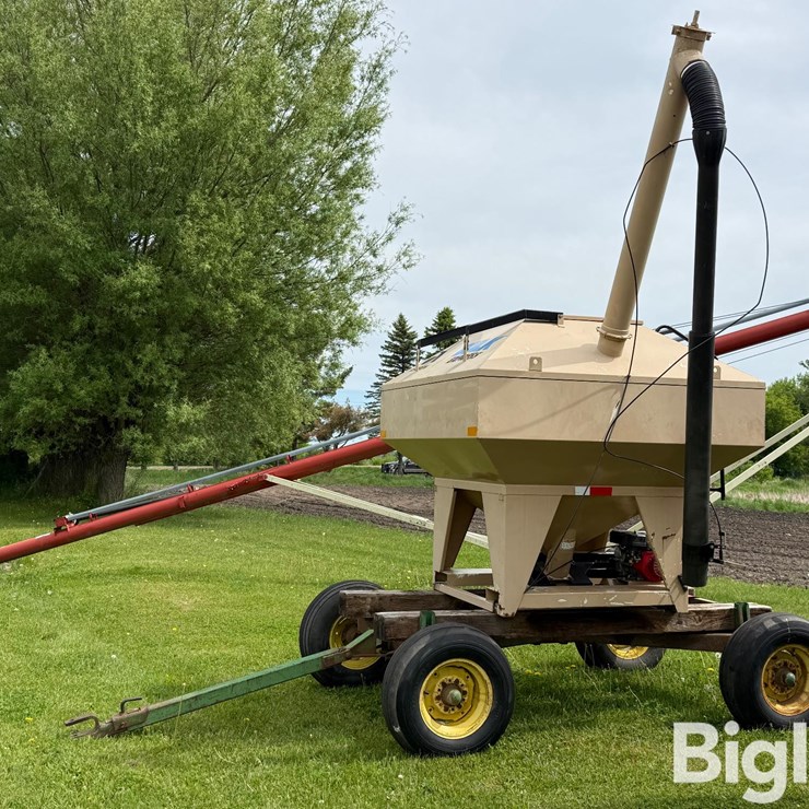 JOHN DEERE 1065A