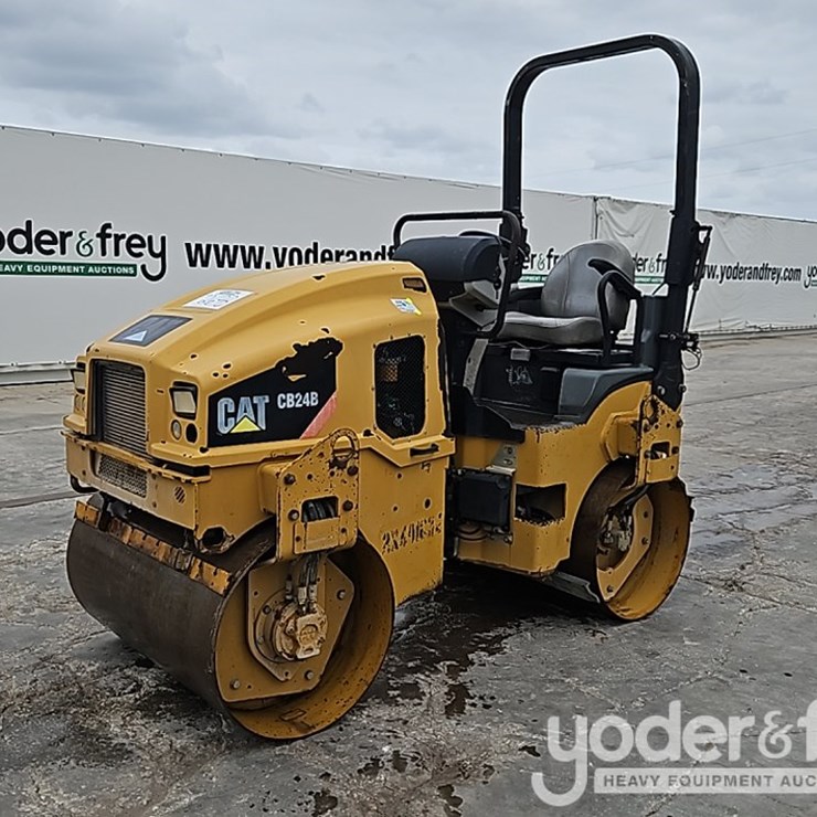 2019 CATERPILLAR CB24B