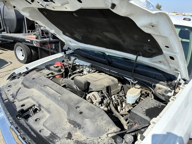 2011-chevrolet-3500-image-7