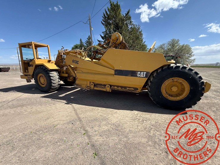 1992-caterpillar-613c-image-6