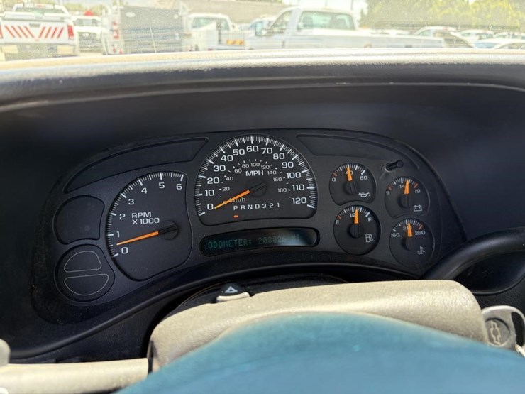 2006-chevrolet-silverado-1500-image-12