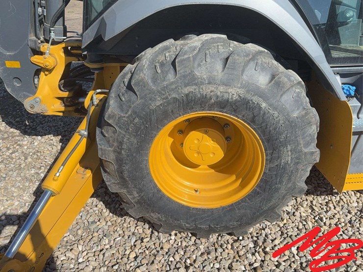2023-deere-310sl-image-22