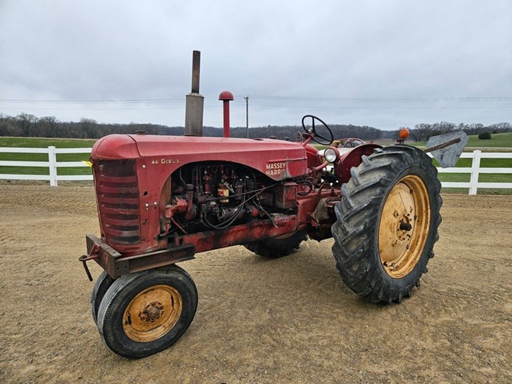 massey-ferguson-44-image-1