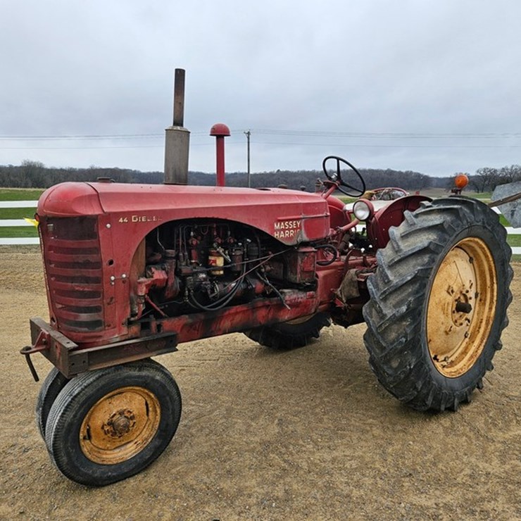 MASSEY-FERGUSON 44