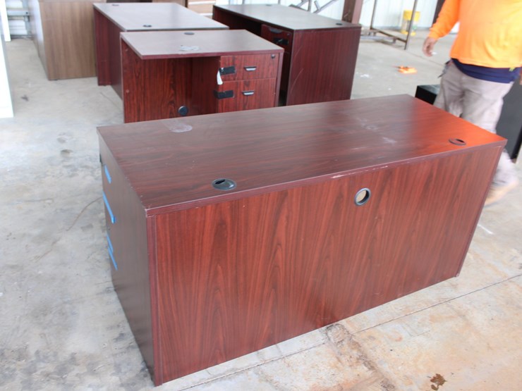 #1054-•-office-furniture-image-10